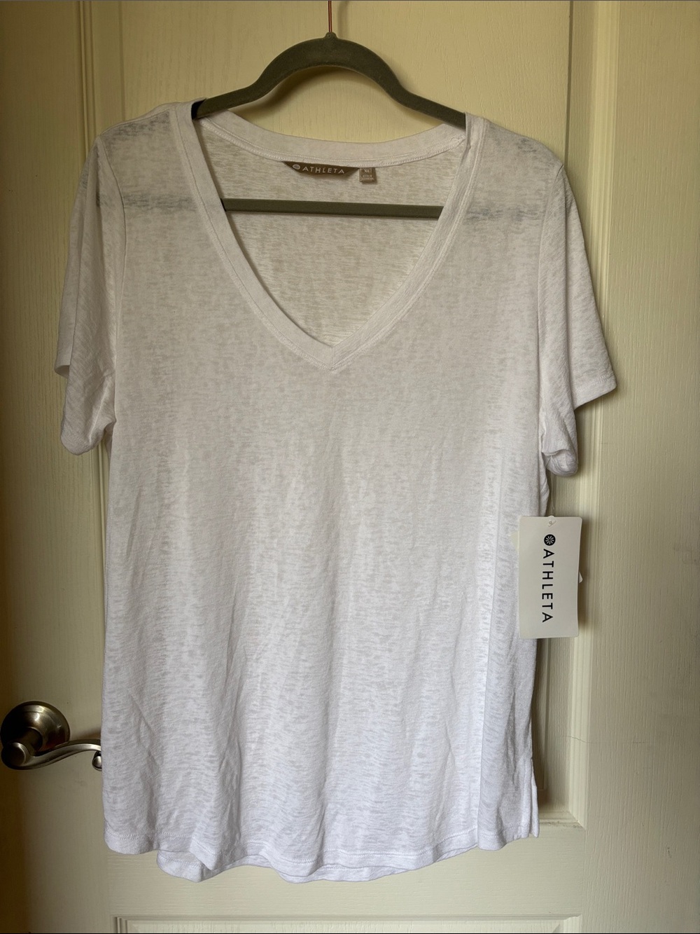 Athleta White Breezy Scoop V Tee